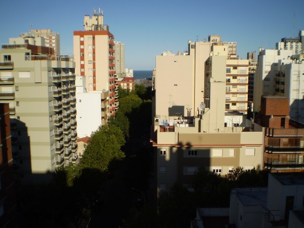 Alquiler hasta Diciembre 2025, 2 ambientes externo.