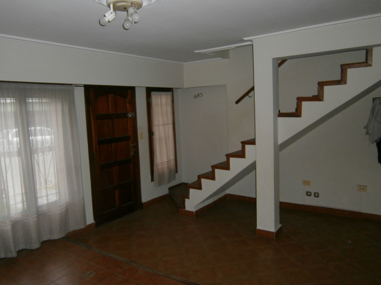 Chalet de 2 plantas en PH