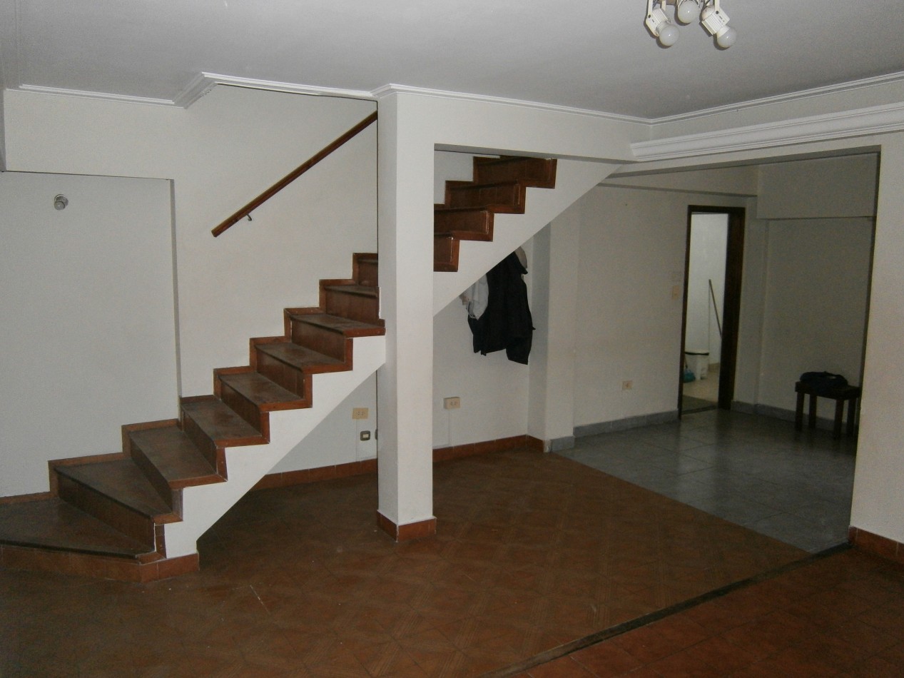 Chalet de 2 plantas en PH