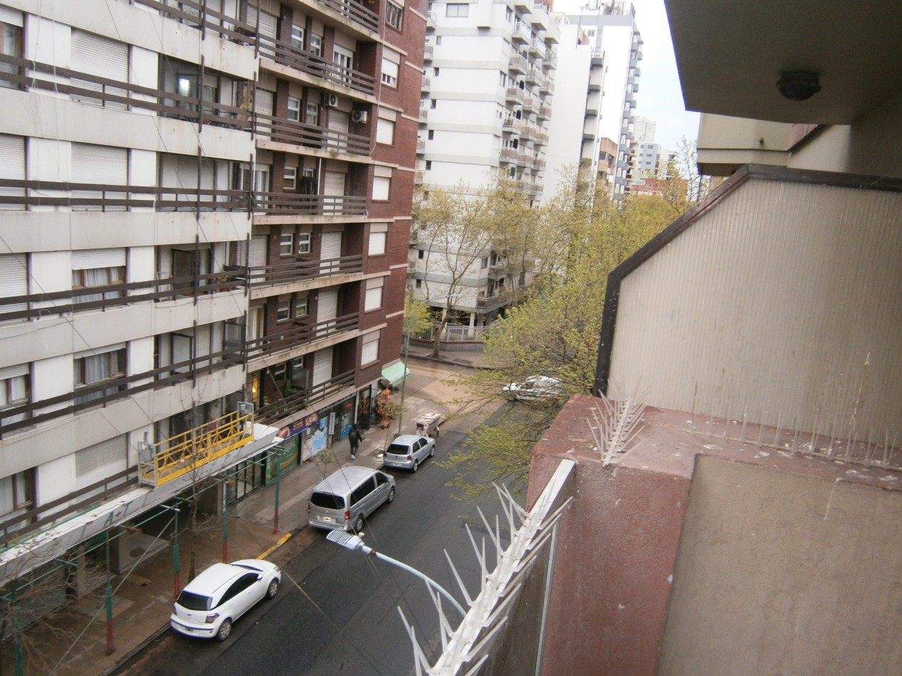 Alquiler 24 meses 2 ambientes externo La Perla