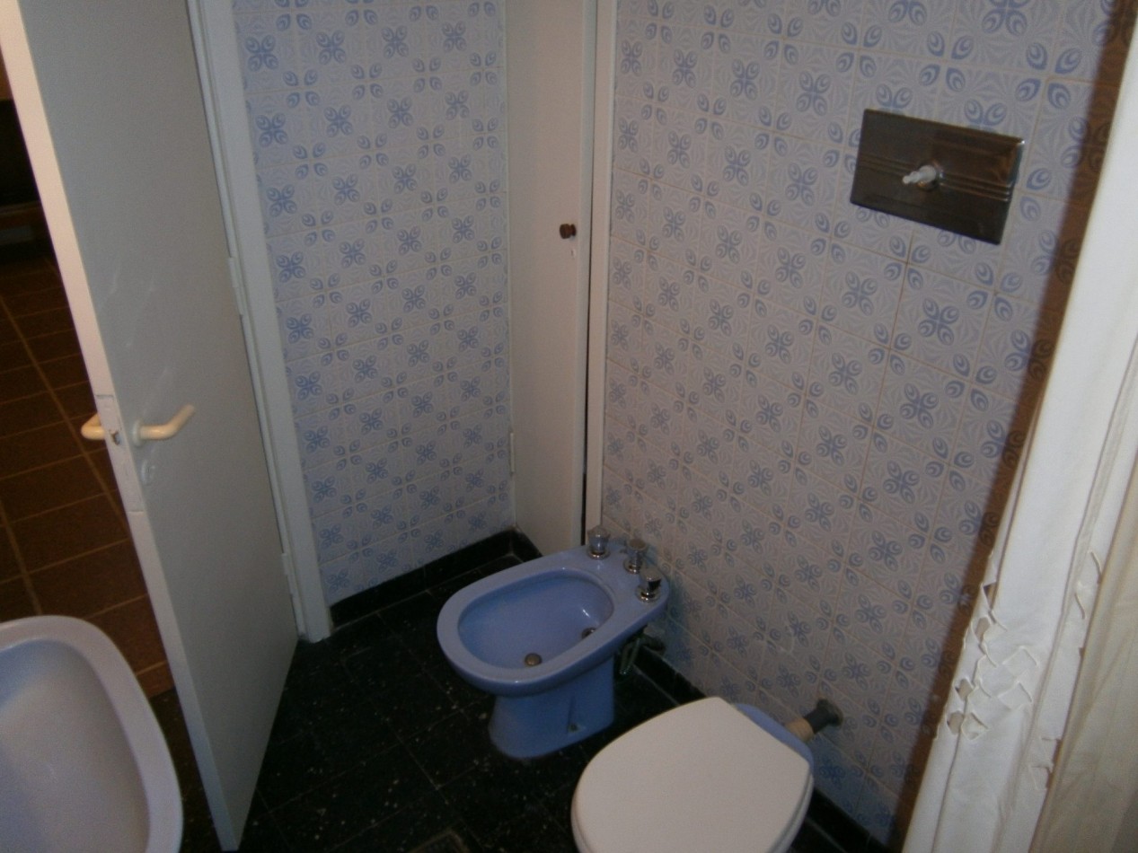 Local con Vivienda